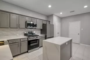 23 Alderon Woods Pl, Spring, TX 77382 - Photo 3