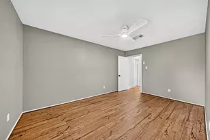 10711 Braewick Dr, Houston, TX 77096 - Photo 39