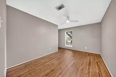 10711 Braewick Drive, Houston, TX 77096 - Photo 37