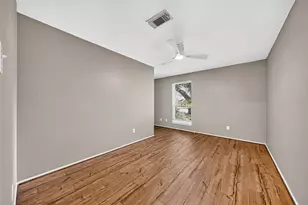 10711 Braewick Dr, Houston, TX 77096 - Photo 37