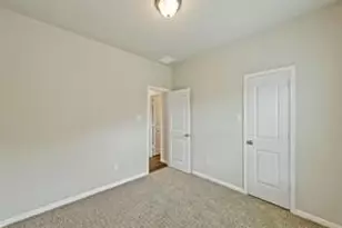 350 Selah Ct, Alvin, TX 77511 - Photo 17