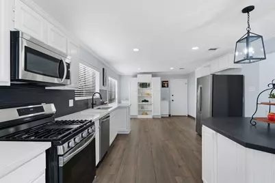 1911 Victoria Garden Drive, Richmond, TX 77406 - Photo 11