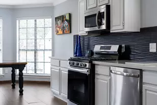 1911 Victoria Garden Dr, Richmond, TX 77406 - Photo 7