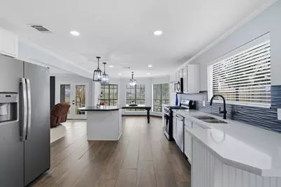 1911 Victoria Garden Drive, Richmond, TX 77406 - Photo 5