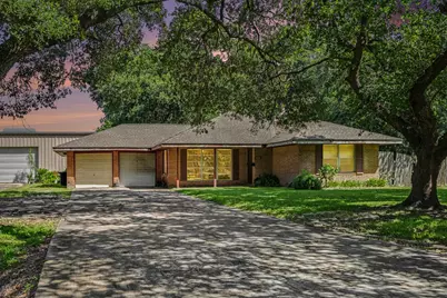 2917 48th Street, Dickinson, TX 77539 - Photo 5