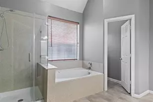 16539 Battlecreek Dr, Houston, TX 77095 - Photo 13