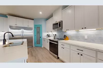 846 Alma, Crystal Beach, TX 77650 - Photo 11