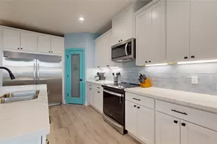 846 Alma, Crystal Beach, TX 77650 - Photo 11