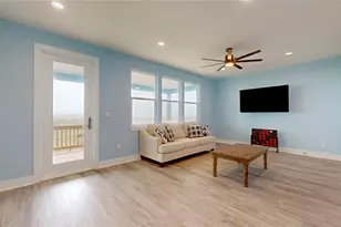 846 Alma, Crystal Beach, TX 77650 - Photo 19