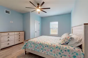 846 Alma, Crystal Beach, TX 77650 - Photo 15