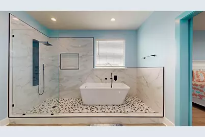 846 Alma, Crystal Beach, TX 77650 - Photo 13