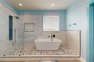 846 Alma, Crystal Beach, TX 77650 - Photo 13