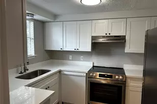 11710 Southlake Dr, Houston, TX 77077 - Photo 5