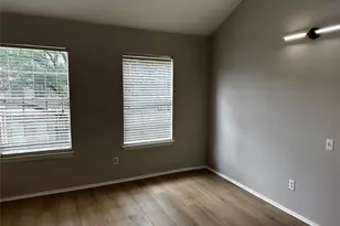 11710 Southlake Dr, Houston, TX 77077 - Photo 15