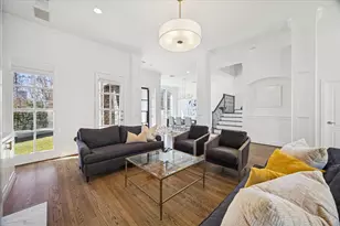 1923 Elmen St, Houston, TX 77019 - Photo 9