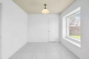 10407 Hamlet Vale Ct, Houston, TX 77070 - Photo 9