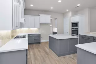 12592 Rosy Paintbrush Dr, Conroe, TX 77302 - Photo 13