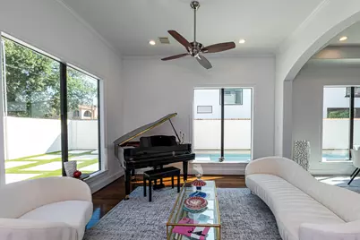 1409 Indiana Street, Houston, TX 77006 - Photo 19