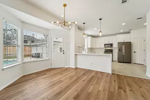 1808 N Mission Cir, Friendswood, TX 77546 - Photo 9