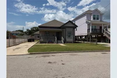 1213 30th, Galveston, TX 77550 - Photo 1