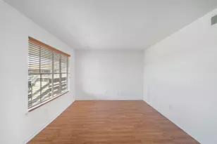2828 61st St, Galveston, TX 77551 - Photo 5