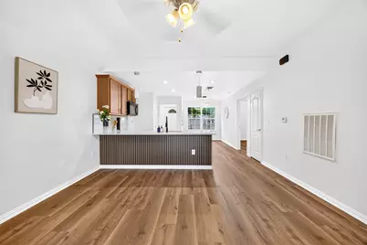 1302 Shearn Street, Houston, TX 77007 - Photo 9
