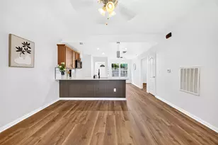 1302 Shearn St, Houston, TX 77007 - Photo 9