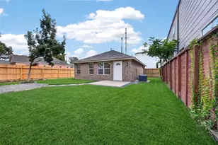 1302 Shearn St, Houston, TX 77007 - Photo 31