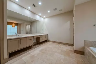 1423 Lake Pointe Parkway, Sugar Land, TX 77478 - Photo 17
