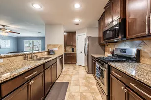 3509 Hollow Mist Dr, Texas City, TX 77591 - Photo 7