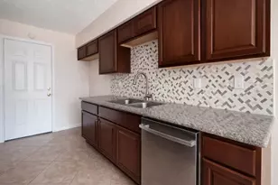 2210 Sunset Trail, Sugar Land, TX 77478 - Photo 13