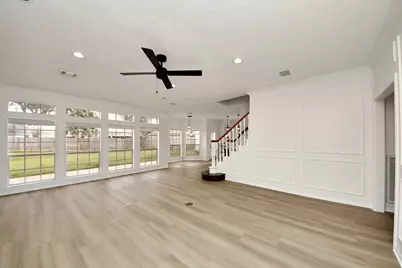 4210 Alcorn Glen Lane, Sugar Land, TX 77479 - Photo 9