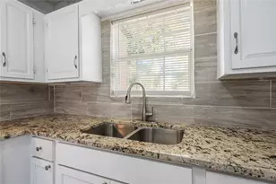 715 Center St, Pasadena, TX 77506 - Photo 11