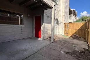 9522 Pagewood Ln, Houston, TX 77063 - Photo 3