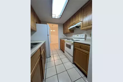 9522 Pagewood Lane #9522, Houston, TX 77063 - Photo 5