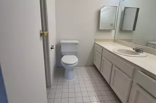 9522 Pagewood Ln, Houston, TX 77063 - Photo 15