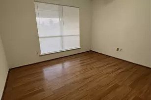 9522 Pagewood Ln, Houston, TX 77063 - Photo 17