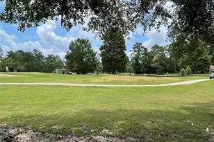 20 Brandon Rd, Conroe, TX 77302 - Photo 3