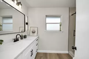 4830 Omeara Dr, Houston, TX 77035 - Photo 27