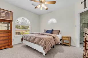 33 Harbour Point Cir, Coldspring, TX 77331 - Photo 13