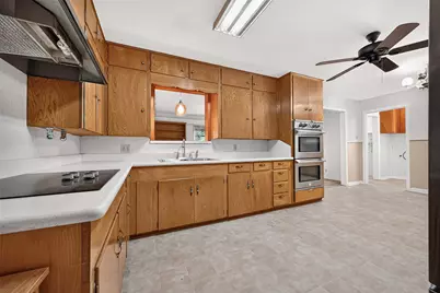 1008 Bernard Avenue, Rosenberg, TX 77471 - Photo 9