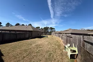 10146 Shagbark Hickory Ct, Tomball, TX 77375 - Photo 5