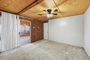6743 Rainbow Ln, Port Arthur, TX 77642 - Photo 33