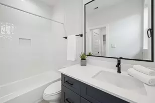 817 Thornton Rd, Houston, TX 77018 - Photo 7