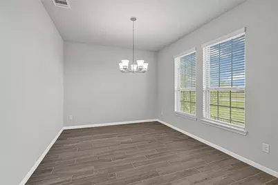 15302 Spring Lake Avenue, Mont Belvieu, TX 77523 - Photo 11