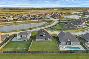 15302 Spring Lake Ave, Mont Belvieu, TX 77523 - Photo 7