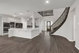 15302 Spring Lake Ave, Mont Belvieu, TX 77523 - Photo 17