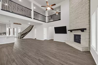 15302 Spring Lake Avenue, Mont Belvieu, TX 77523 - Photo 19