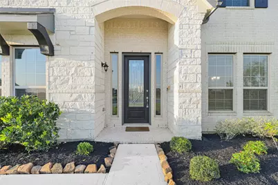 15302 Spring Lake Avenue, Mont Belvieu, TX 77523 - Photo 5