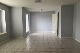 402 Oak Harbor Dr, Houston, TX 77062 - Photo 7